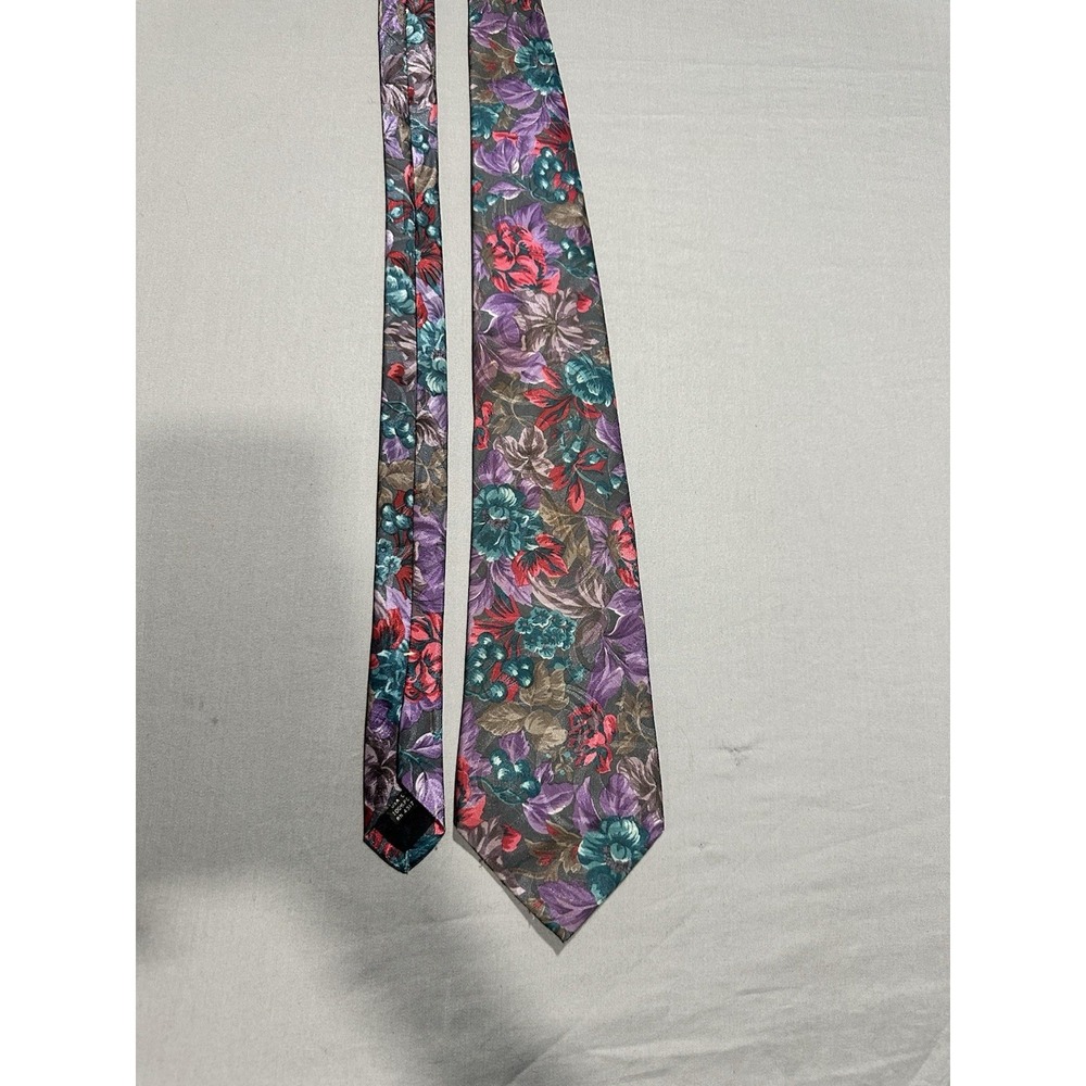 VTG Camden Court Floral Jewel Tones Neck Tie